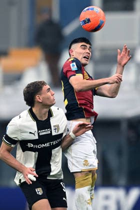 Mg Parma 18 01 2026 - campionato di calcio serie A Parma-Genoa foto Matteo Gribaudi Image nella foto: Mateo Pellegrino-Johan Vasquez 