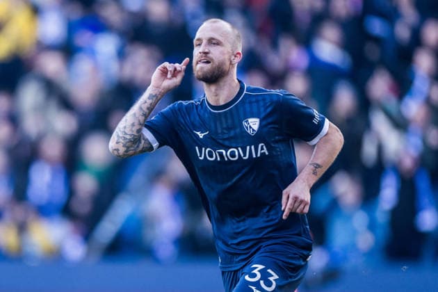 2. Fussball Bundesliga, VfL Bochum - SV Darmstadt 98; 18.01.2026 Jubel zum 2:1 durch Philipp Hofmann (VfL Bochum, 33), Tor, Torjubel 2. Fussball Bundesliga, VfL Bochum - SV Darmstadt 98, VONONVIA Ruhrstadion am 18.01.2026 DFL REGULATIONS PROHIBIT ANY USE OF PHOTOGRAPHS AS IMAGE SEQUENCES AND OR QUASI-VIDEO.