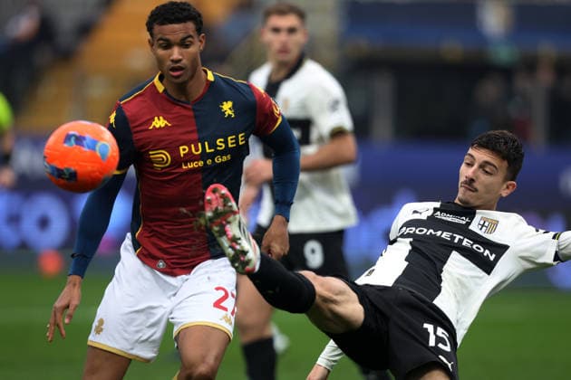 Parma™s Enrico Delprato fight for the ball with Genoa™s Alessandro Mercandalli during the Serie A soccer match between Parma and Genoa at the Ennio Tardini Stadium in Parma - Sunday , January 18, 2026. - Soccer .  Copyright: xGiannixSantandrea LaPressex