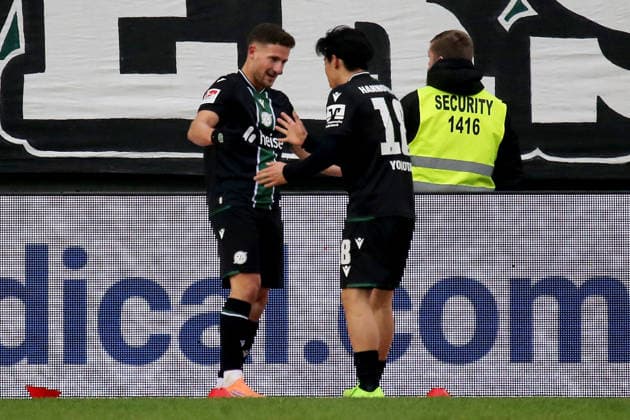 2. Bundesliga: 1. FC Kaiserslautern - Hannover 96 am 18.01.2026 im Fritz-Walter-Stadion in Kaiserslautern Torjubel nach dem Tor zum celebrating the goal celebrate 0:1 durch Enzo Leopold (Hannover 96)