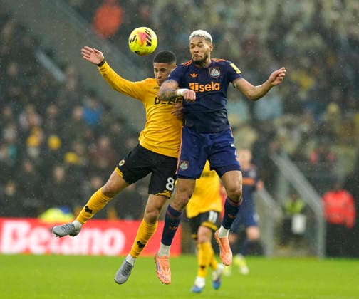 Wolverhampton, England, 18th January 2026. Joao Gomes of Wolverhampton Wanderers (l) and Joelinton of Newcastle United (r) during the Wolverhampton Wanderers vs Newcastle United Premier League match at Molineux, Wolverhampton. Picture credit should read: Andrew Yates Sportimage EDITORIAL USE ONLY. No use with unauthorised audio, video, data, fixture lists, club league logos or live services. Online in-match use limited to 120 images, no video emulation. No use in betting, games or single club league player publications. SPI_054_AY_Wolves_Newcastle SPI-4461-0053