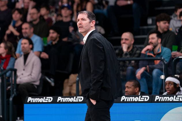 Ty Harrelson (Ratiopharm Ulm, Trainer), GER, Veolia Towers Hamburg vs Ratiopharm Ulm, Basketball, Bundesliga, Spieltag 16, Saison 2025 2026, 18.01.2026 GER, Veolia Towers Hamburg vs Ratiopharm Ulm, Basketball, Bundesliga, Spieltag 16, Saison 2025 2026, 18.01.2026 Hamburg Copyright: xEibner-Pressefoto MaxxVincenx EP_MVN