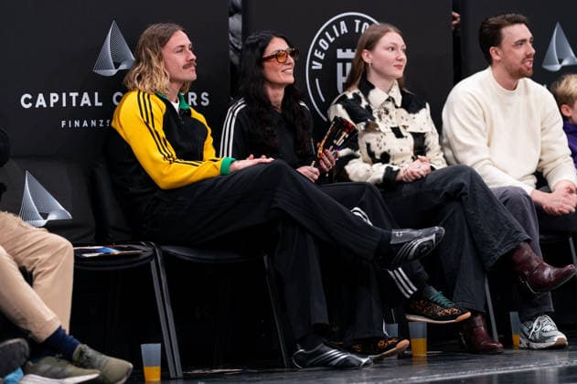 Jackson Irvine (FC St. Pauli, 07) beim Spiel der Towers, GER, Veolia Towers Hamburg vs Ratiopharm Ulm, Basketball, Bundesliga, Spieltag 16, Saison 2025 2026, 18.01.2026 GER, Veolia Towers Hamburg vs Ratiopharm Ulm, Basketball, Bundesliga, Spieltag 16, Saison 2025 2026, 18.01.2026 Hamburg Copyright: xEibner-Pressefoto MaxxVincenx EP_MVN
