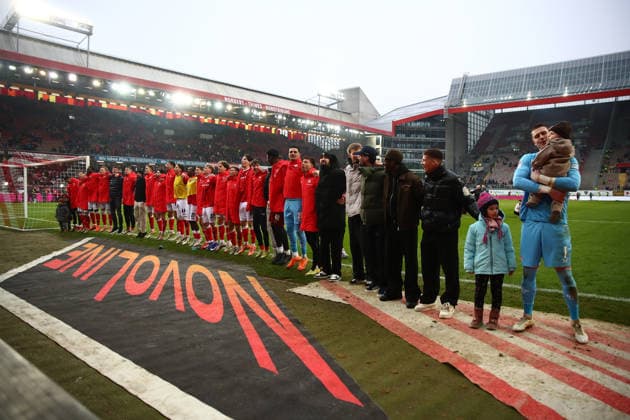 2. Bundesliga: 1. FC Kaiserslautern - Hannover 96 am 18.01.2026 im Fritz-Walter-Stadion in Kaiserslautern Jubel, Freude über den Sieg