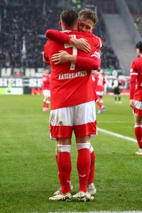 2. Bundesliga: 1. FC Kaiserslautern - Hannover 96 am 18.01.2026 im Fritz-Walter-Stadion in Kaiserslautern Torjubel nach dem Tor zum celebrating the goal celebrate 3:1 durch Naatan Mikael Skyttä (1. FC Kaiserslautern)