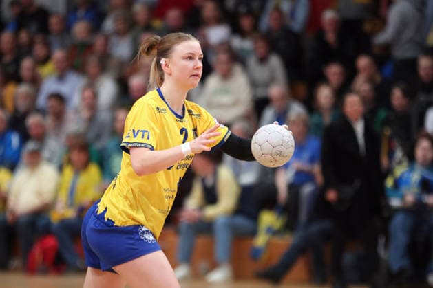 Handball, 2. Alsco HBF: HC Leipzig - TuS Lintfort; 18.01.2026 Pauline Uhlmann (2, HC Leipzig) wirft einen Siebenmeter. 2. Alsco Handball Bundesliga Frauen, HBF, Saison 2025 2026, 14. Spieltag: HC Leipzig vs. TuS Lintfort am 18.01.2026 in der Sporthalle Brüderstraße Leipzig. Copyright: xBEAUTIFULxSPORTS JanxKaeferx