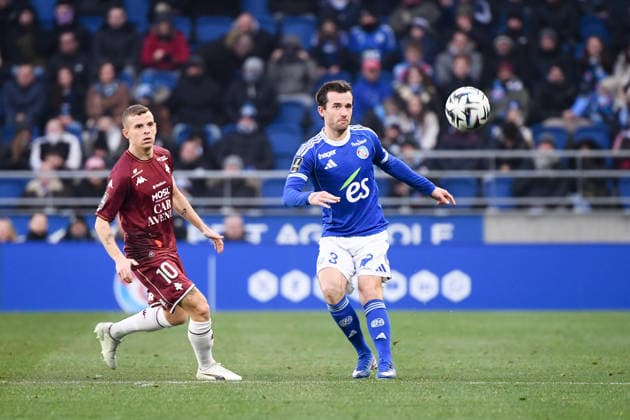 RC Strasbourg Alsace v FC Metz - Ligue 1 McDonald s 2025 2026 10 Gauthier HEIN (fcm) - 03 Ben CHILWELL (rcsa) during the Ligue 1 McDonald s match between Strasbourg and Metz at Stade de la Meinau on January 18, 2026 in Strasbourg, France. Strasbourg France  Copyright: xFEPx 776348252