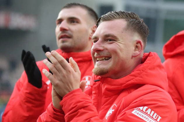 2. Bundesliga: 1. FC Kaiserslautern - Hannover 96 am 18.01.2026 im Fritz-Walter-Stadion in Kaiserslautern Jubel, Freude über den Sieg Marlon Ritter (1. FC Kaiserslautern)