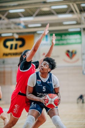 BB-1BL Damen Syntainics MBC Lions - Herner TC Khalis Cain (GISA Lions MBC), Olivia Irene Olsen (Herner TC) waehrend der Saison 2025-2026 in der DBBL Toyota Bundesliga Syntainics MBC Lions und Herner TC in der SWH Arena am 18. January 2026 in Halle Saale, Sachsen Anhalt, Deutschland