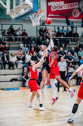 BB-1BL Damen Syntainics MBC Lions - Herner TC Sona Svetlikova (GISA Lions MBC) waehrend der Saison 2025-2026 in der DBBL Toyota Bundesliga Syntainics MBC Lions und Herner TC in der SWH Arena am 18. January 2026 in Halle Saale, Sachsen Anhalt, Deutschland