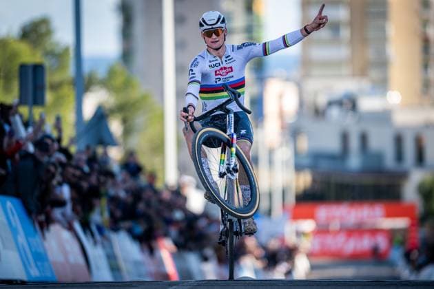Dutch Mathieu Van Der Poel celebrates as he crosses the finish line to win the Men s Elite race at the cyclocross cycling event in Benidorm, Spain, Sunday 18 January 2026, stage 10 12 in the UCI World Cup competition. DAVIDxPINTENS  x156815433x