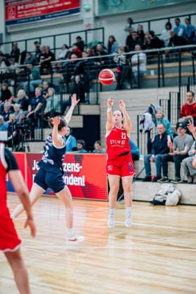 BB-1BL Damen Syntainics MBC Lions - Herner TC Mariana Mathes da Silva Pereira (Herner TC) waehrend der Saison 2025-2026 in der DBBL Toyota Bundesliga Syntainics MBC Lions und Herner TC in der SWH Arena am 18. January 2026 in Halle Saale, Sachsen Anhalt, Deutschland