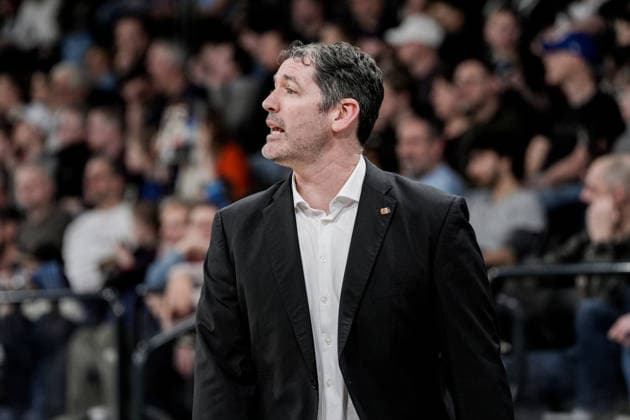 Deutschland: easyCredit BBL, Hauptrunde 2025 26, 16. Spieltag Veolia Towers Hamburg vs ratiopharm ulm Inselpark Arena (Hamburg): Ty Harrelson (ratiopharm ulm, Head-Coach) Copyright: xStefanxTrochax