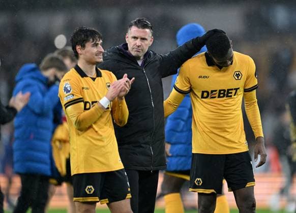 Rob Edwards manager of Wolverhampton Wanderers consoles players after the game Wolverhampton Wanderers v Newcastle United, Premier League, Football, Molineux, Wolverhampton, UK - 18 Jan 2026Wolverhampton Molineux United Kingdom EDITORIAL USE ONLY No use with unauthorised audio, video, data, fixture lists, club league logos or live services. Online in-match use limited to 120 images, no video emulation. No use in betting, games or single club league player publications.  Copyright: xAnnaxGowthorpe Shutterstockx 16348228aq
