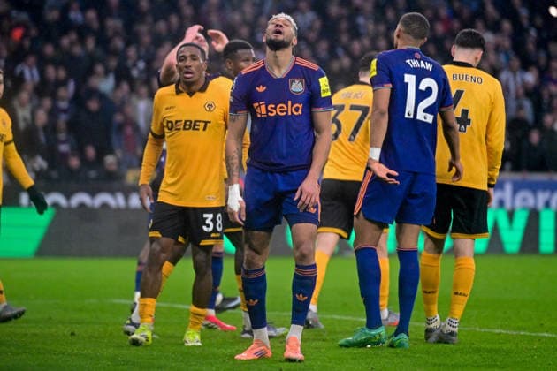 Wolverhampton Wanderers v Newcastle United, Premier League Newcastle United midfielder Joelinton (7) reacts after a chance is missed during the Premier League match between Wolverhampton Wanderers and Newcastle United at Molineux, Wolverhampton, UK on 18 January 2026. Wolverhampton Molineux West Midlands UK Editorial use only DataCo restrictions apply See www.football-dataco.com , Copyright: xDennisxGoodwinx PSI-23590-0079