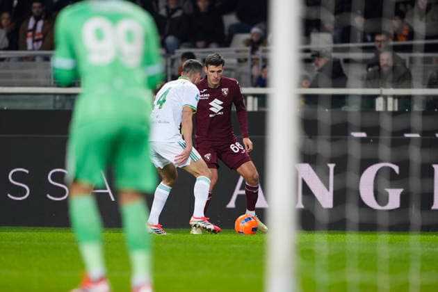 TorinoÕs Gvidas Gineitis during the Serie A soccer match between Torino Fc and Roma at the Stadio Olimpico Grande Torino in Turin, north west Italy - January 18, 2026. - Soccer  Copyright: xFabioxFerrari LaPressex