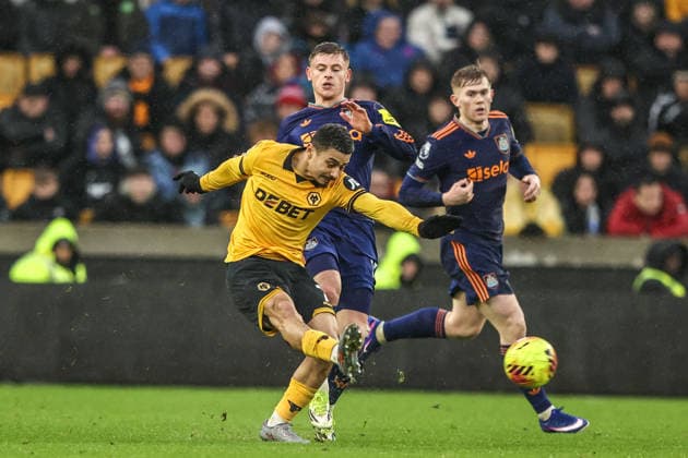 Premier League Wolverhampton Wanderers v Newcastle United Andre of Wolverhampton Wanderers clears the ball during the Premier League match Wolverhampton Wanderers vs Newcastle United at Molineux, Wolverhampton, United Kingdom, 18th January 2026 (Photo by Alfie Cosgrove News Images) Wolverhampton Molineux West Midlands United Kingdom Copyright: xAlfiexCosgrove NewsxImagesx