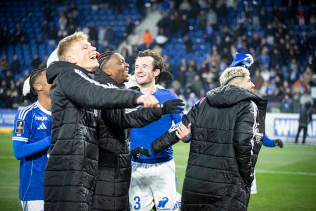 FOOTBALL: Ligue 1 Racing Strasbourg (RCS) vs Metz FC. 18 01 2026 Stade de la Meinau - Strasbourg cÃ lÃ bration de l Ã quipe de Racing Strasbourg avec ses supporters  Copyright: xElyxandroxCEGARRAx