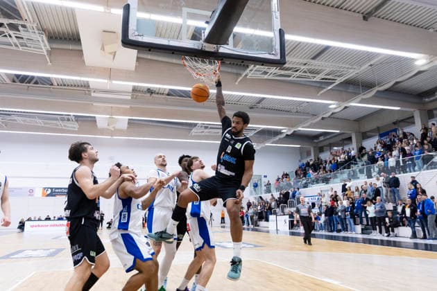 BARMER 2. Basketball Bundesliga ProB Süd: CATL Basketball Löwen vs. SV Fellbach Flashers; Erfurt; 18.01.2026 Brian Butler ( 10; SV Fellbach Flashers) BARMER 2. Basketball Bundesliga ProB Süd: CATL Basketball Löwen vs. SV Fellbach Flashers; Riethsporthalle Erfurt; 18.01.2026 Copyright: xBEAUTIFULxSPORTS Duehringx