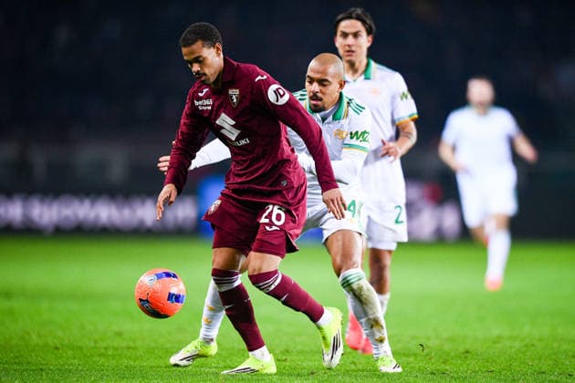 2026-01-18 Torino FC v AS Roma - Serie A TURIN, ITALY - JANUARY 18: Cyril Ngonge of Torino FC battles for the ball with Donyell Malen of AS Roma during the Serie A match between Torino FC and AS Roma at Stadio Olimpico di Torino on January 18, 2026 in Turin, Italy. (Photo by Alberto Gandolfo BSR Agency) Turin Italy Content not available for redistribution in The Netherlands directly or indirectly through any third parties. Copyright: xBSRxAgencyx