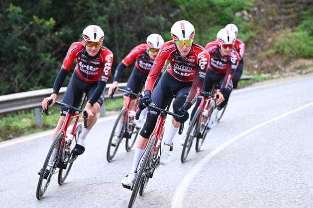 Lotto Intermarche Cycling Team Winter Training Camp 2026 L ALFAS DEL PI, SPAIN - JANUARY 18 : Orins Robin (BEL) of Lotto Intermarche, Marivoet Duarte (BEL) of Devo Lotto Intermarche pictured during a training session at the Lotto Intermarche UCI World Team winter stage camp at the Albir Garden Resort Hotel as part of the preparation for the new 2026 season on January 18, 2026 in L Alfas del Pi, Spain, 18 01 2026 L Alfas del Pi Spain  Copyright: xVincentxKalutx