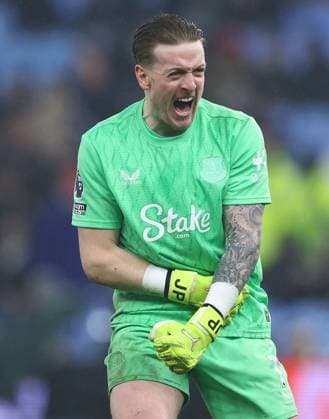 Everton goalkeeper Jordan Pickford celebrates at the end of the match Aston Villa v Everton, Premier League, Football, Villa Park, Birmingham, UK - 18 Jan 2026Birmingham Villa Park United Kingdom EDITORIAL USE ONLY No use with unauthorised audio, video, data, fixture lists, club league logos or live services. Online in-match use limited to 120 images, no video emulation. No use in betting, games or single club league player publications.  Copyright: xMattxWest Shutterstockx 16348235ap