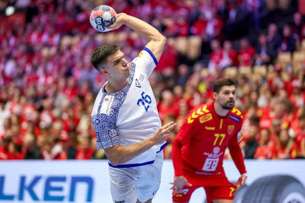 18.01.2026, Handball, Men s EHF EURO 2026, Portugal - Nordmazedonien, Jyske Bank Boxen in Herning, Dänemark, Preliminary Round: Francisco Mota Costa (Portugal 26) Dänemark