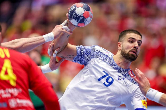 18.01.2026, Handball, Men s EHF EURO 2026, Portugal - Nordmazedonien, Jyske Bank Boxen in Herning, Dänemark, Preliminary Round: David Savrevski (North Macedonia 79) Dänemark