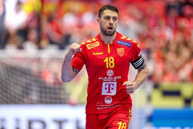 18.01.2026, Handball, Men s EHF EURO 2026, Portugal - Nordmazedonien, Jyske Bank Boxen in Herning, Dänemark, Preliminary Round: Filip Kuzmanovski (North Macedonia 18) jubelnd Dänemark