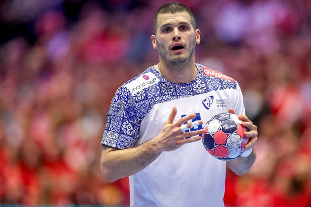 18.01.2026, Handball, Men s EHF EURO 2026, Portugal - Nordmazedonien, Jyske Bank Boxen in Herning, Dänemark, Preliminary Round: Rui Sousa Martins Silva (Portugal 14) Dänemark