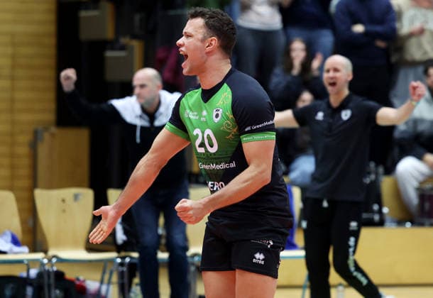 18.01.2026, Deutschland, Ludwigsburg, Volleyball Barock Volleys Ludwigsburg vs. Baden Volleys SSC Karlsruhe, Jeffrey Klok (LB) jubelt