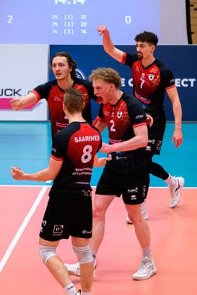 Ludwigsburg: 1. BLM - 25 26 - MTV Ludwigsburg - SSC Karlsruhe Ben-Simon Bonin (Ludwigsburg), Tomi Saarinen (Ludwigsburg), Philipp Herrmann (Ludwigsburg), Tim Koepfli Köpfli (Ludwigsburg) Jubel Freude Emotion Ludwigsburg Innenstadtsporthalle Baden-Württemberg Deutschland