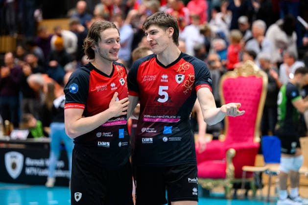 Ludwigsburg: 1. BLM - 25 26 - MTV Ludwigsburg - SSC Karlsruhe Ben-Simon Bonin (Ludwigsburg), Jan Huber (Ludwigsburg) Ludwigsburg Innenstadtsporthalle Baden-Württemberg Deutschland