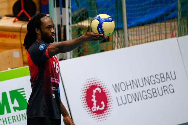 Ludwigsburg: 1. BLM - 25 26 - MTV Ludwigsburg - SSC Karlsruhe Nyherowo Omene (Ludwigsburg) Ludwigsburg Innenstadtsporthalle Baden-Württemberg Deutschland