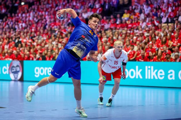 18.01.2026, Handball, Men s EHF EURO 2026, Dänemark - Rumänien, Jyske Bank Boxen in Herning, Dänemark, Preliminary Round: Daniel Stanciuc (Romania 44) Dänemark
