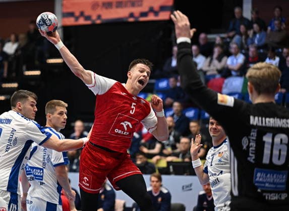 2026.01.18 Kristianstad Szwecja Pilka Reczna Mistrzostwa Europy w pilce recznej mezczyzn 2026 Polska - Islandia N z Michal Olejniczak Foto Norbert Barczyk PressFocus 2026.01.18 Kristianstad Szwecja Handball Men s EHF Euro 2026 Poland - Iceland Michal Olejniczak Credit: Norbert Barczyk PressFocus NEWSPIX.PL --- newspix.pl 
