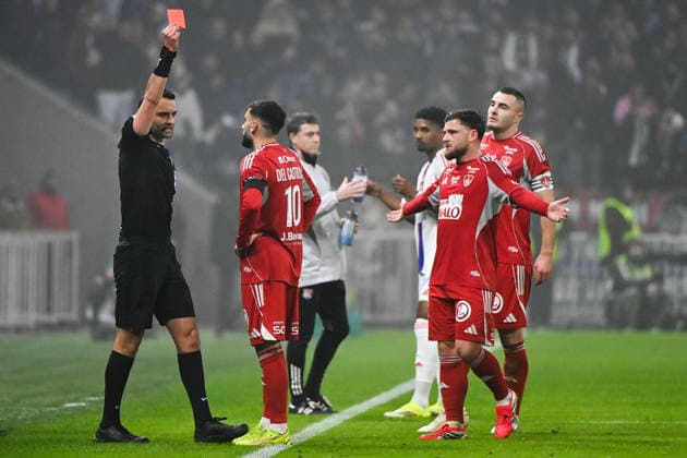 Olympique Lyonnais v Stade Brestois 29 - Ligue 1 McDonald s 2025 2026 Romain LISSORGUE (ARBITRE) - 10 Romain DEL CASTILLO (sb29) during the Ligue 1 McDonald s match between Lyon and Brest at Groupama Stadium on January 18, 2026 in Lyon, France. Lyon France  Copyright: xFEPx 776348250
