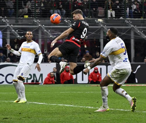 Foto IPP Paolo Bona Milano 18 01 2026 Campionato Serie A di Calcio stagione 2025 2026 partita Milan-Lecce Nella foto Niclas Fullkrug segna il gol del 1-0 Italy Photo Press Worldwide Copyright italy Italy ITALY  Copyright: xR4924_italyphotopressx