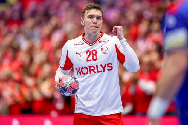 18.01.2026, Handball, Men s EHF EURO 2026, Dänemark - Rumänien, Jyske Bank Boxen in Herning, Dänemark, Preliminary Round: Lasse Bredekjaer Andersson (Denmark 28) Dänemark