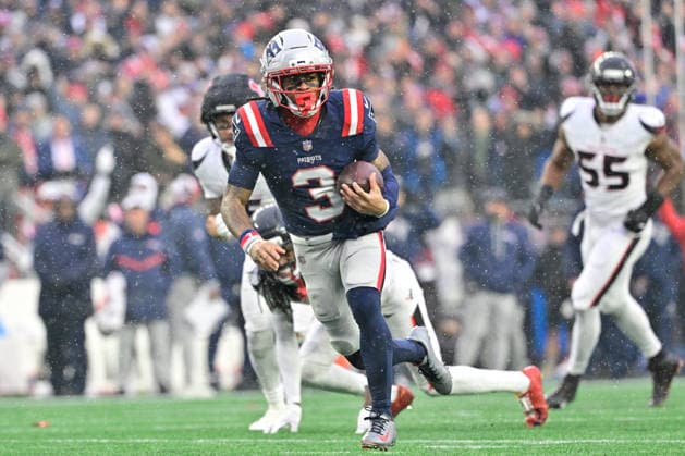 Jan 18, 2026; Foxborough, MA, USA; New England Patriots wide receiver Demario Douglas (3) runs the ball for a touchdown against the Houston Texans during the first half of the AFC divisional playoff round at Gillette Stadium, in Foxborough, Massachusetts. CSM Foxborough USA - ZUMAc04_ 20260118_faf_c04_034 Copyright: xEricxCanhax
