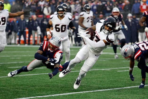 FOXBOROUGH, MA - JANUARY 18: Christian Kirk 13 of the Houston Texans caught during an AFC Divisional Round game between the New England Patriots and the Houston Texans on January 18, 2026, at Gillette Stadium in Foxborough, Massachusetts. (Photo by Fred Kfoury III Icon Sportswire) NFL, American Football Herren, USA JAN 18 AFC Divisional Round Texans at Patriots EDITORIAL USE ONLY Icon482260118012