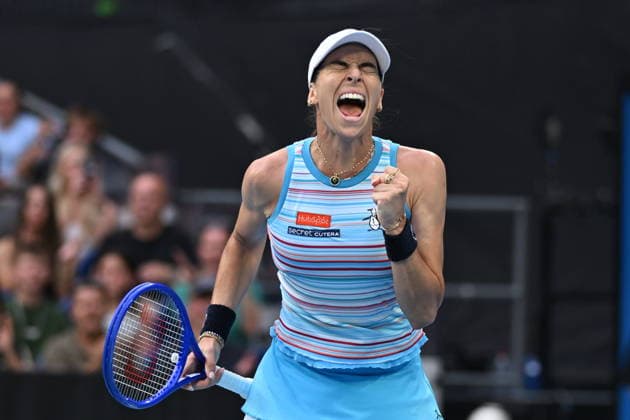 TENNIS AUSTRALIAN OPEN, Ajla Tomljanovic of Australia celebrates winning the Women™s 1st round match against Yulia Starodubtseva of Ukraine on day 2 of the 2026 Australian Open tennis tournament at Melbourne Park in Melbourne, Monday, January 19, 2026. ( NO ARCHIVING MELBOURNE VICTORIA AUSTRALIA  Copyright: xJAMESxROSSx 20260119151552886625