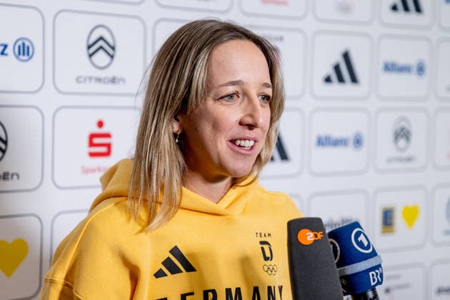 Franziska Preuss (DOSB-Olympiakader Deutscher Ski Verband DSV, Biathlon, SC Haag) beim Interview Portrait Portraet GER, DOSB Olympia-Einkleidung Team Deutschland, Mailand Cortina 2026, 19.01.2026. GER, DOSB Olympia-Einkleidung Team Deutschland, Mailand Cortina 2026, 19.01.2026. Muenchen *** Franziska Preuss DOSB Olympic squad German Ski Association DSV, Biathlon, SC Haag at the interview Portrait Portraet GER, DOSB Olympia Einkleidung Team Deutschland, Mailand Cortina 2026, 19 01 2026 GER, DOSB Olympia Einkleidung Team Deutschland, Mailand Cortina 2026, 19 01 2026 Muenchen Copyright: xEibner-Pressefoto FranzxFeinerx EP_HFR