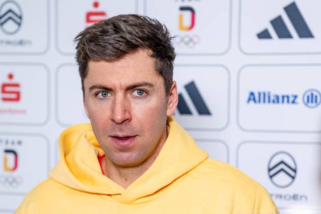 Philipp Nawrath (DOSB-Olympiakader Deutscher Ski Verband DSV, Biathlon, SK Nesselwang) beim Interview Portrait Portraet GER, DOSB Olympia-Einkleidung Team Deutschland, Mailand Cortina 2026, 19.01.2026. GER, DOSB Olympia-Einkleidung Team Deutschland, Mailand Cortina 2026, 19.01.2026. Muenchen *** Philipp Nawrath DOSB Olympic squad German Ski Association DSV, Biathlon, SK Nesselwang at the interview Portrait Portraet GER, DOSB Olympia Einkleidung Team Deutschland, Mailand Cortina 2026, 19 01 2026 GER, DOSB Olympia Einkleidung Team Deutschland, Mailand Cortina 2026, 19 01 2026 Munich Copyright: xEibner-Pressefoto FranzxFeinerx EP_HFR