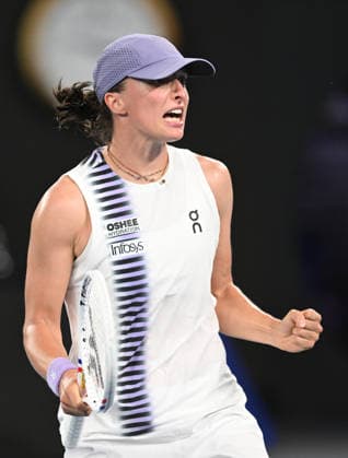 TENNIS AUSTRALIAN OPEN, Iga Swiatek of Poland celebrates winning the Women™s 1st round match against Yue Yuan of China on day 2 of the 2026 Australian Open tennis tournament at Melbourne Park in Melbourne, Monday, January 19, 2026. ( NO ARCHIVING MELBOURNE VICTORIA AUSTRALIA  Copyright: xLUKASxCOCHx 20260119198753941290