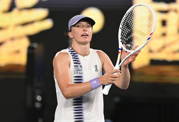 TENNIS AUSTRALIAN OPEN, Iga Swiatek of Poland celebrates winning the Women™s 1st round match against Yue Yuan of China on day 2 of the 2026 Australian Open tennis tournament at Melbourne Park in Melbourne, Monday, January 19, 2026. ( NO ARCHIVING MELBOURNE VICTORIA AUSTRALIA  Copyright: xLUKASxCOCHx 20260119144954300346