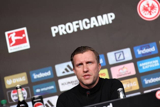 2026.01.19 xjfx Pressekonferenz mit Sportvorstand Markus Krösche (Eintracht Frankfurt), nach der Entlassung von Trainer Dino Dino Topmöller v.l., Markus Krösche (Eintracht Frankfurt) (DFL DFB REGULATIONS PROHIBIT ANY USE OF PHOTOGRAPHS as IMAGE SEQUENCES and or QUASI-VIDEO) *** 2026 01 19 xjfx Press conference with sports director Markus Krösche Eintracht Frankfurt , after the dismissal of coach Dino Dino Topmöller v l , Markus Krösche Eintracht Frankfurt DFL DFB REGULATIONS PROHIBIT ANY USE OF PHOTOGRAPHS as IMAGE SEQUENCES and or QUASI VIDEO Copyright: JoaquimxFerreira