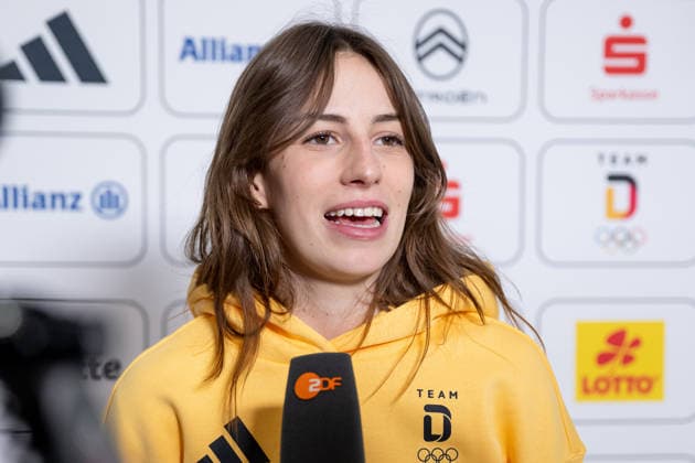 Annika Morgan (DOSB-Olympiakader Snowboard-Verband Deutschland SVD, Snowboard Race) beim Interview Portrait Portraet GER, DOSB Olympia-Einkleidung Team Deutschland, Mailand Cortina 2026, 19.01.2026. GER, DOSB Olympia-Einkleidung Team Deutschland, Mailand Cortina 2026, 19.01.2026. Muenchen *** Annika Morgan DOSB Olympic Squad Snowboard Association Germany SVD, Snowboard Race at the Interview Portrait Portraet GER, DOSB Olympia Einkleidung Team Deutschland, Mailand Cortina 2026, 19 01 2026 GER, DOSB Olympia Einkleidung Team Deutschland, Mailand Cortina 2026, 19 01 2026 Muenchen Copyright: xEibner-Pressefoto FranzxFeinerx EP_HFR