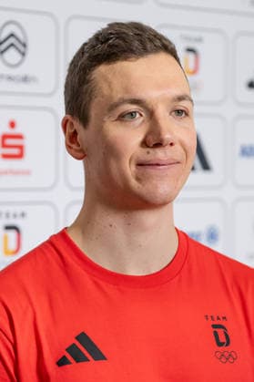 Justus Strelow (DOSB-Olympiakader Deutscher Ski Verband DSV, Biathlon, SG Stahl Schmiedeberg) beim Interview Portrait Portraet GER, DOSB Olympia-Einkleidung Team Deutschland, Mailand Cortina 2026, 19.01.2026. GER, DOSB Olympia-Einkleidung Team Deutschland, Mailand Cortina 2026, 19.01.2026. Muenchen *** Justus Strelow DOSB Olympic squad German Ski Association DSV, Biathlon, SG Stahl Schmiedeberg at the interview Portrait Portraet GER, DOSB Olympia Einkleidung Team Deutschland, Mailand Cortina 2026, 19 01 2026 GER, DOSB Olympia Einkleidung Team Deutschland, Mailand Cortina 2026, 19 01 2026 Muenchen Copyright: xEibner-Pressefoto FranzxFeinerx EP_HFR