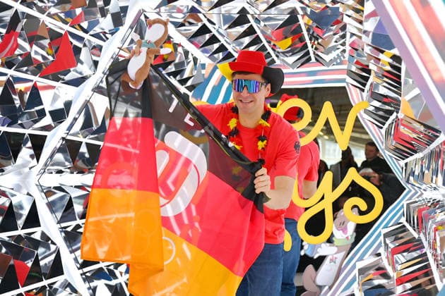 Philipp NAWRATH (GER),Biathlon, mit Team D Fahne,Flagge schwarz rot gold, Einzelbild,angeschnittenes Einzelmotiv, Halbfigur,halbe Figur. Einkleidung der Deutschen Olympiamannschaft, Einkleidung Team Deutschland fuer die Winterspiele 2026 in Mailand und Cortina am 19.01.2026, *** Philipp NAWRATH GER, Biathlon, with Team D flag, flag black red gold, single picture, cropped single motif, half figure, half figure Dressing of the German Olympic Team, Dressing Team Germany for the Winter Games 2026 in Milan and Cortina on 19 01 2026,